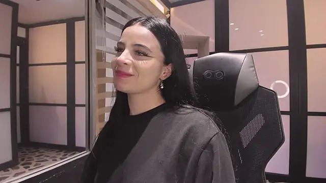 Snapshot of ChannelWhite_ chatting on September 21, 11:39 pm ChannelWhite online show from September 21, 11:39 pm