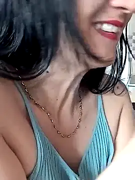 Snapshot of Ternura_Prohibida chatting on November 13, 5:23 pm Ternura Prohibida online show from November 13, 5:23 pm