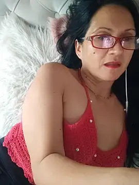 Snapshot of Ternura_Prohibida chatting on April 15, 10:21 pm Ternura Prohibida online show from April 15, 10:21 pm