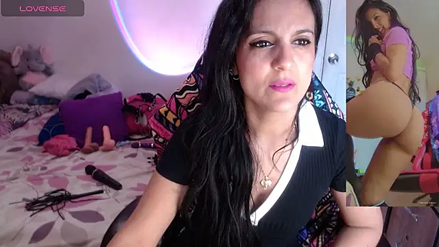 Snapshot of BasmaHernandez chatting on April 23, 1:24 pm BasmaHernandez online show from April 23, 1:24 pm