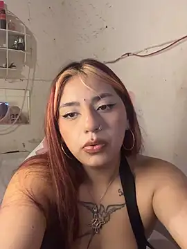 Snapshot of SoftLady_S33 chatting on July 30, 1:15 am SoftLady S33 online show from July 30, 1:15 am