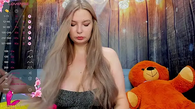 Snapshot of Leotorneo chatting on September 12, 3:28 am Leotorneo online show from September 12, 3:28 am