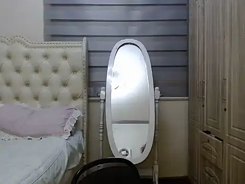 Snapshot of hot_penelope chatting on December 1, 2:55 pm hot penelope online show from December 1, 2:55 pm