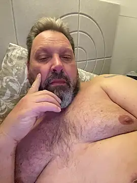 Snapshot of BigMan738@xh chatting on May 11, 11:46 pm BigMan738xh online show from May 11, 11:46 pm
