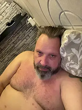 Snapshot of BigMan738@xh chatting on May 12, 8:28 pm BigMan738xh online show from May 12, 8:28 pm