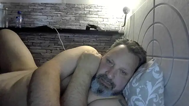 Snapshot of BigMan738@xh chatting on May 23, 10:36 pm BigMan738xh online show from May 23, 10:36 pm