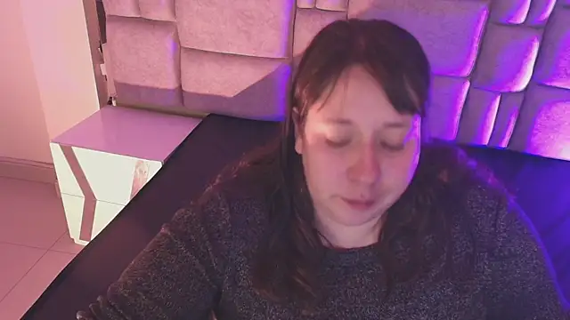  Emily rosee  online show from December 20, 12:12 pm