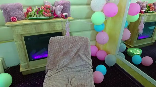 boobzilla  online show from April 11, 4:50 am