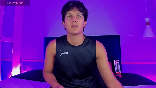 Leo Savage  online show from November 2, 4:04 am