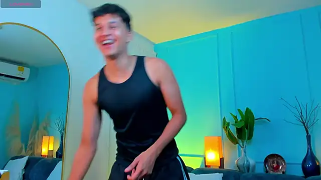 Leo Savage  online show from April 18, 4:27 am