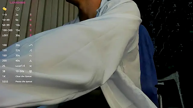 Snapshot of Alexander_ferre chatting on October 4, 7:34 pm Alexander ferre online show from October 4, 7:34 pm