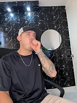 Snapshot of Alexander_ferre chatting on January 7, 1:46 pm Alexander ferre online show from January 7, 1:46 pm