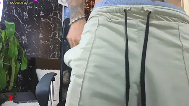 Alexander ferre online show from March 15, 1:17 pm