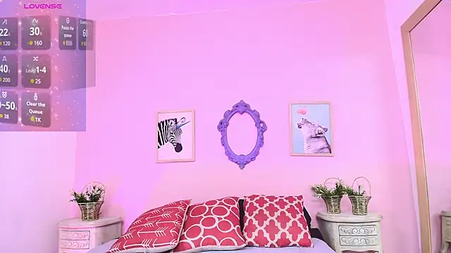 Snapshot of Nahomi_Rivera chatting on October 2, 12:45 pm Nahomi Rivera online show from October 2, 12:45 pm