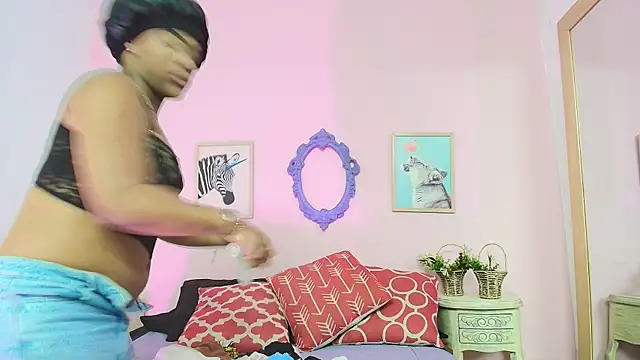 Snapshot of Nahomi_Rivera chatting on October 3, 12:46 pm Nahomi Rivera online show from October 3, 12:46 pm