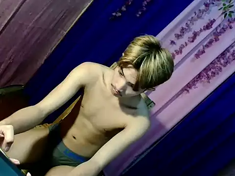 addicted to alex online show from November 19, 1:33 pm