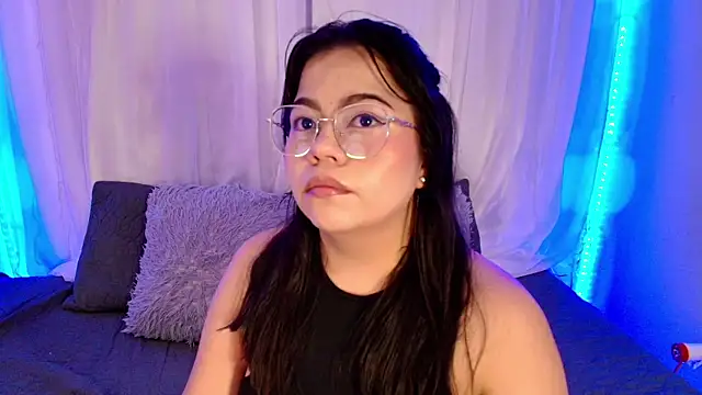 LilyRousee online show from April 6, 4:46 am