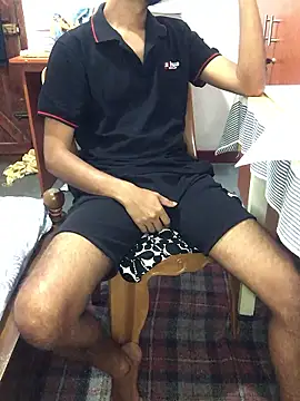 Snapshot of ShayanLK chatting on January 8, 5:48 pm ShayanLK online show from January 8, 5:48 pm