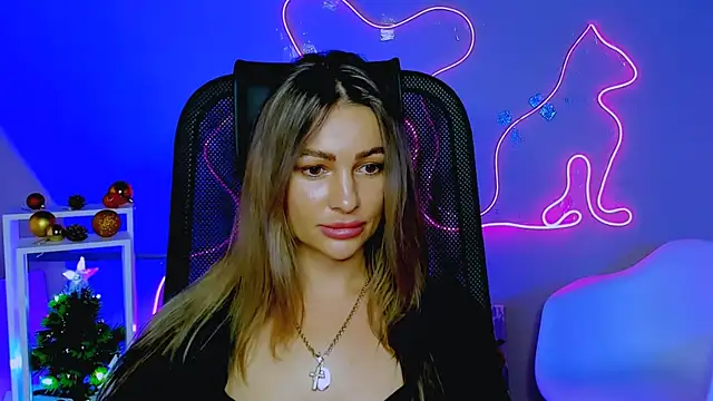 marymaryson online show from December 17, 9:15 am