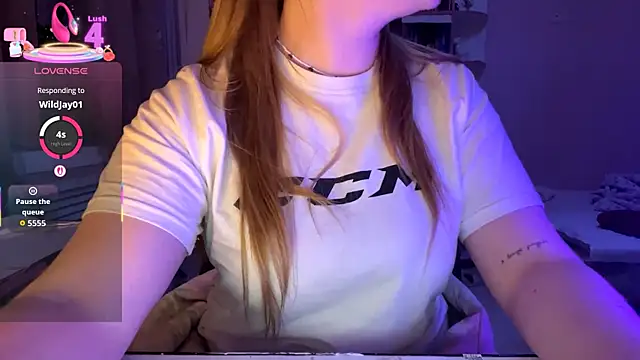 PandaFluff online show from September 18, 5:37 pm