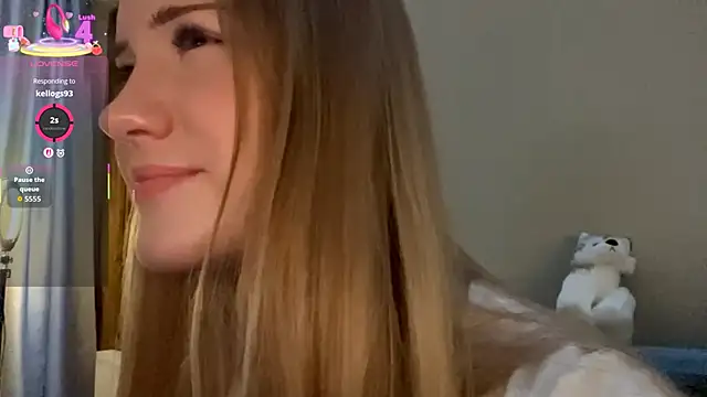 PandaFluff online show from November 2, 4:31 pm