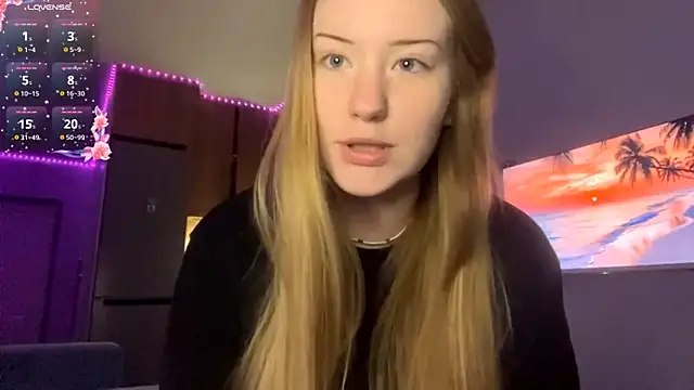 PandaFluff online show from April 13, 6:24 pm