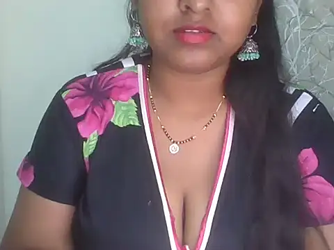 its me Rashmi online show from March 15, 5:41 pm