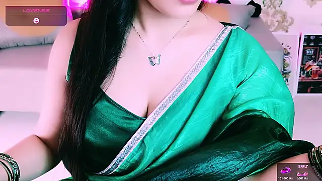 My Rose online show from April 8, 5:46 pm