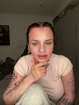 OliviaaFischer online show from February 19, 10:50 pm