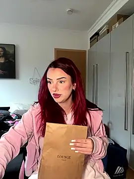 OliviaaFischer online show from March 17, 2:20 pm