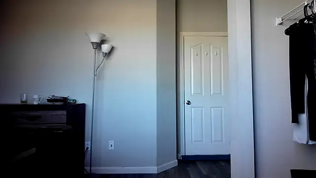 Marlowlovee online show from October 8, 5:10 pm