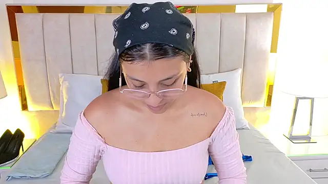 Lexxi gb online show from May 15, 7:32 pm