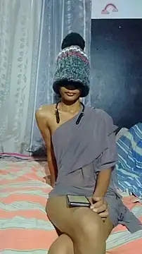 Snapshot of Chooty_Couple chatting on April 25, 4:26 pm Chooty Couple online show from April 25, 4:26 pm