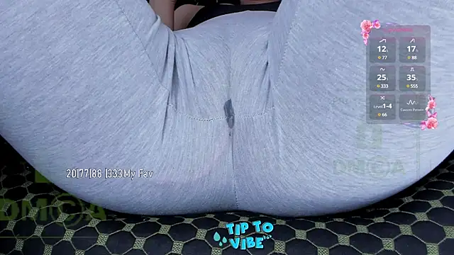 Cameltoe squirt inPants online show from March 15, 10:46 am