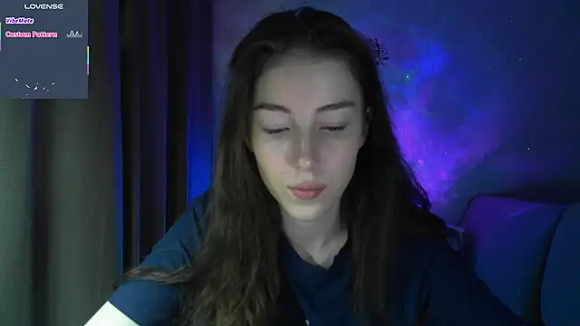 Snapshot of eskatmi chatting on February 7, 2:48 am eskatmi online show from February 7, 2:48 am