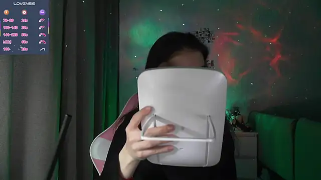 Snapshot of eskatmi chatting on February 17, 3:03 am eskatmi online show from February 17, 3:03 am