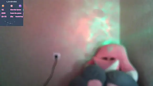 Snapshot of eskatmi chatting on February 20, 6:26 am eskatmi online show from February 20, 6:26 am