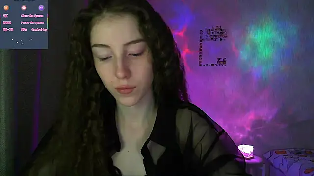 Snapshot of eskatmi chatting on February 24, 1:58 am eskatmi online show from February 24, 1:58 am