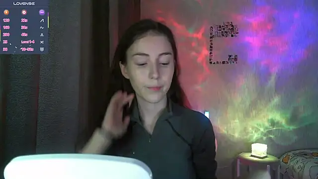 Snapshot of eskatmi chatting on February 28, 1:50 am eskatmi online show from February 28, 1:50 am