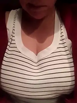 Snapshot of Cassandrina1 chatting on October 5, 5:17 am Cassandrina1 online show from October 5, 5:17 am