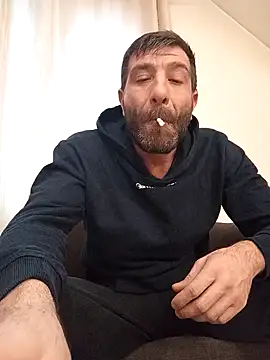 Snapshot of Alexdaniel89 chatting on January 8, 1:57 pm Alexdaniel89 online show from January 8, 1:57 pm