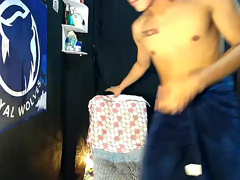 naughtyboyloy 0 online show from October 31, 3:24 pm