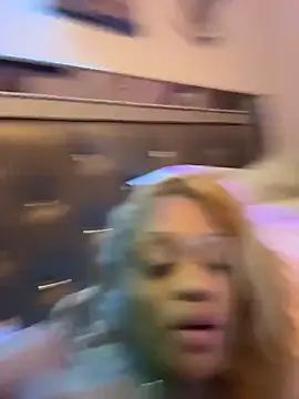 Snapshot of Angelbunnyy chatting on February 10, 4:00 pm Angelbunnyy online show from February 10, 4:00 pm