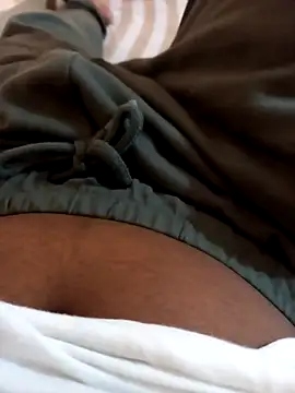 Snapshot of Mahiya0 chatting on October 31, 2:18 pm Mahiya0 online show from October 31, 2:18 pm