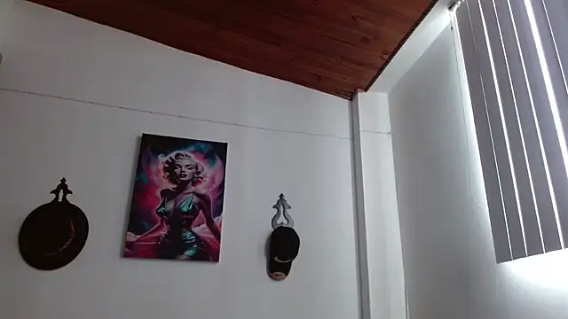 Crystal Star  online show from April 4, 1:30 pm