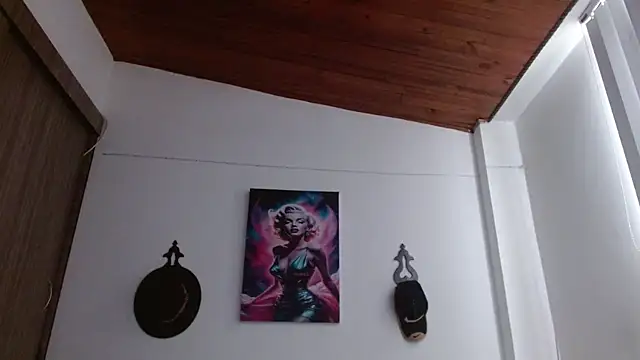 Crystal Star  online show from April 11, 12:31 pm