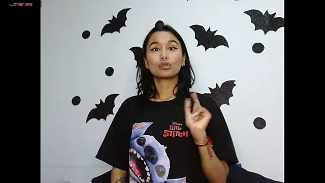 Gia Lee online show from October 25, 3:25 am