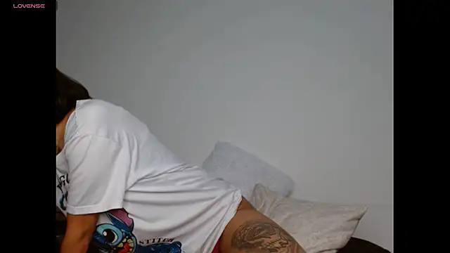 Gia Lee online show from February 20, 6:26 am