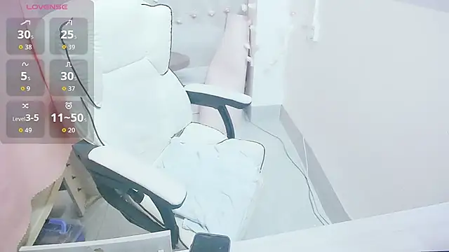 KateCondon online show from April 17, 11:57 am