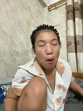 Snapshot of QueenLink chatting on September 21, 6:20 pm QueenLink online show from September 21, 6:20 pm